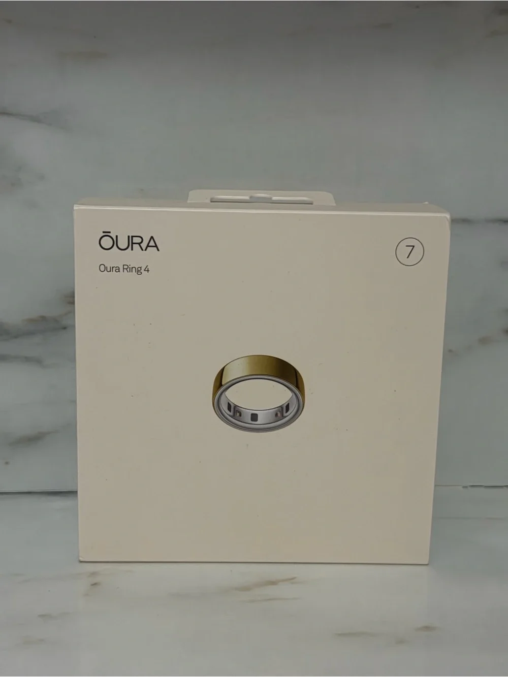 Oura Ring 4 in Gold Finish - Size 7